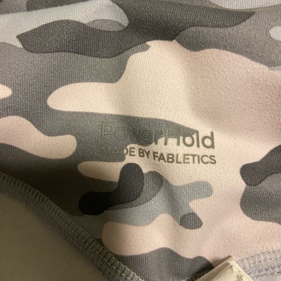Fabletics Powerhold athletic leggings - size medium, camouflage print - Picture 4 of 4